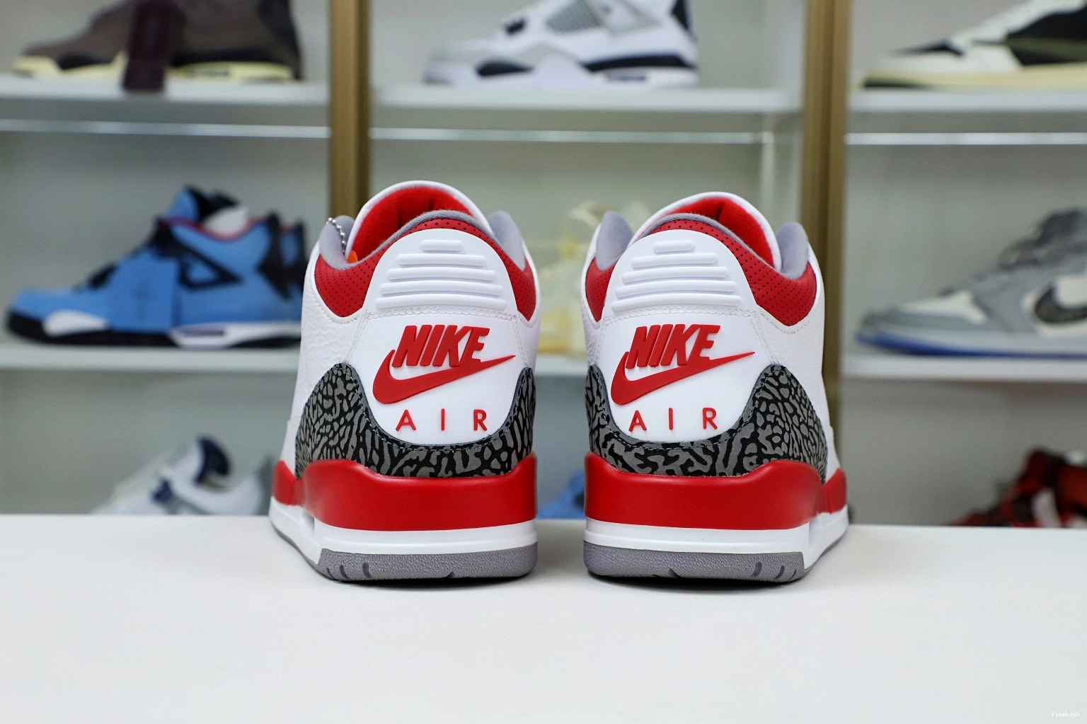 AIR JORDAN 3RETRO